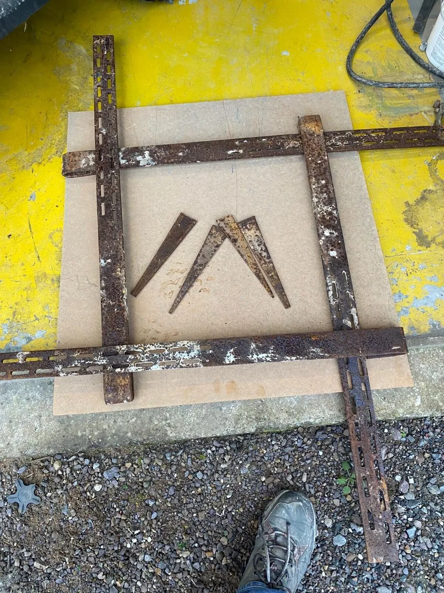 Column clamps & wedges