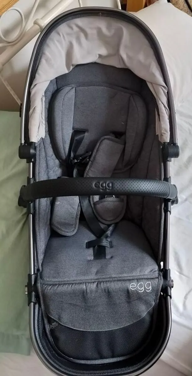 Egg2 buggy and pram set - Image 2