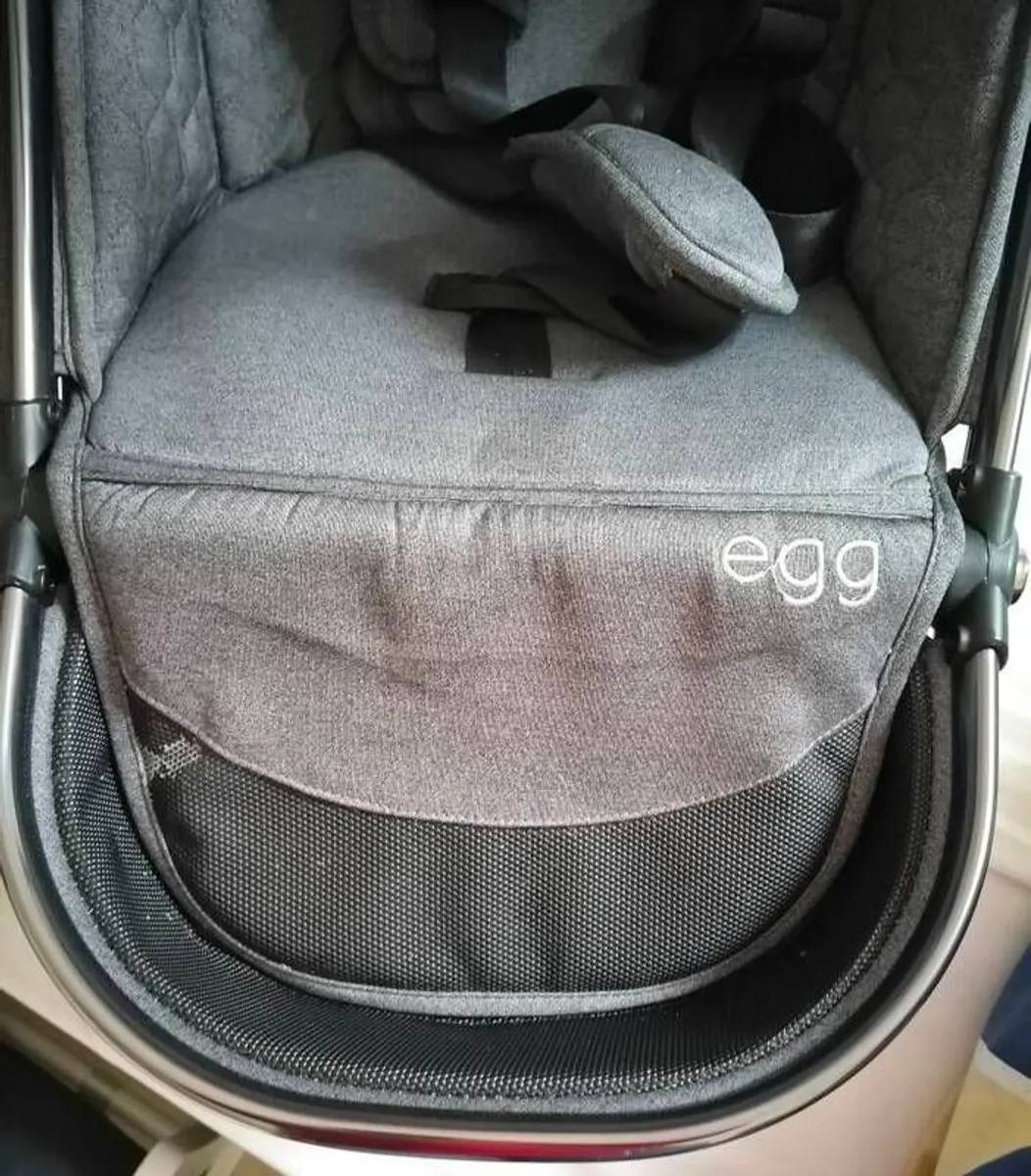 Egg2 buggy and pram set - Image 4