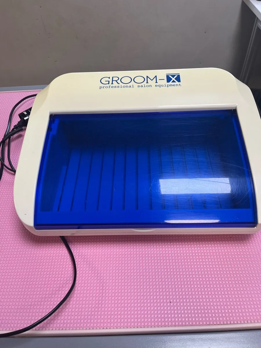 Pet grooming table,blaster and accessories - Image 3