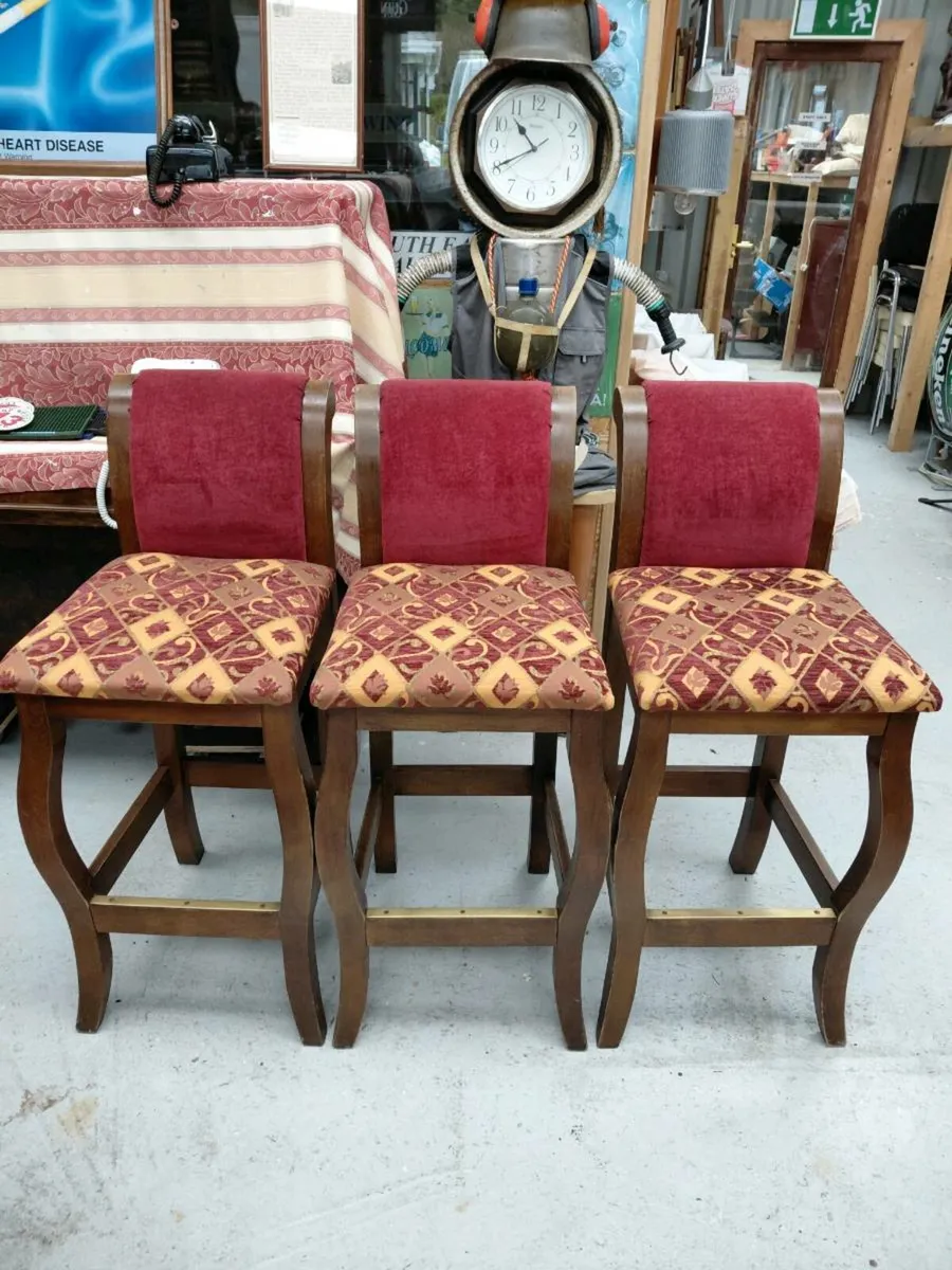 Bar pub  stools tables furniture - Image 4