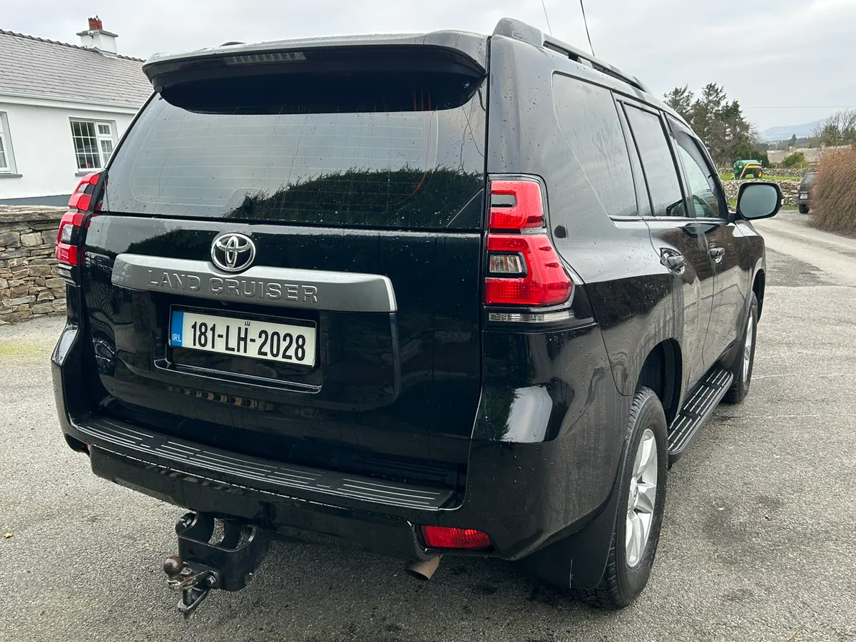 2018 Toyota landcruiser LWB Manual - Image 3