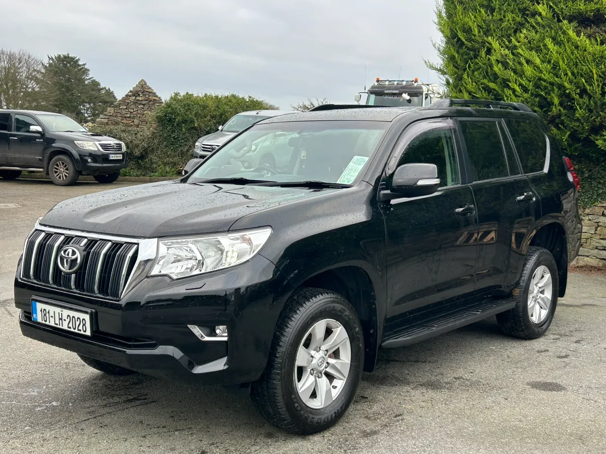 2018 Toyota landcruiser LWB Manual - Image 4
