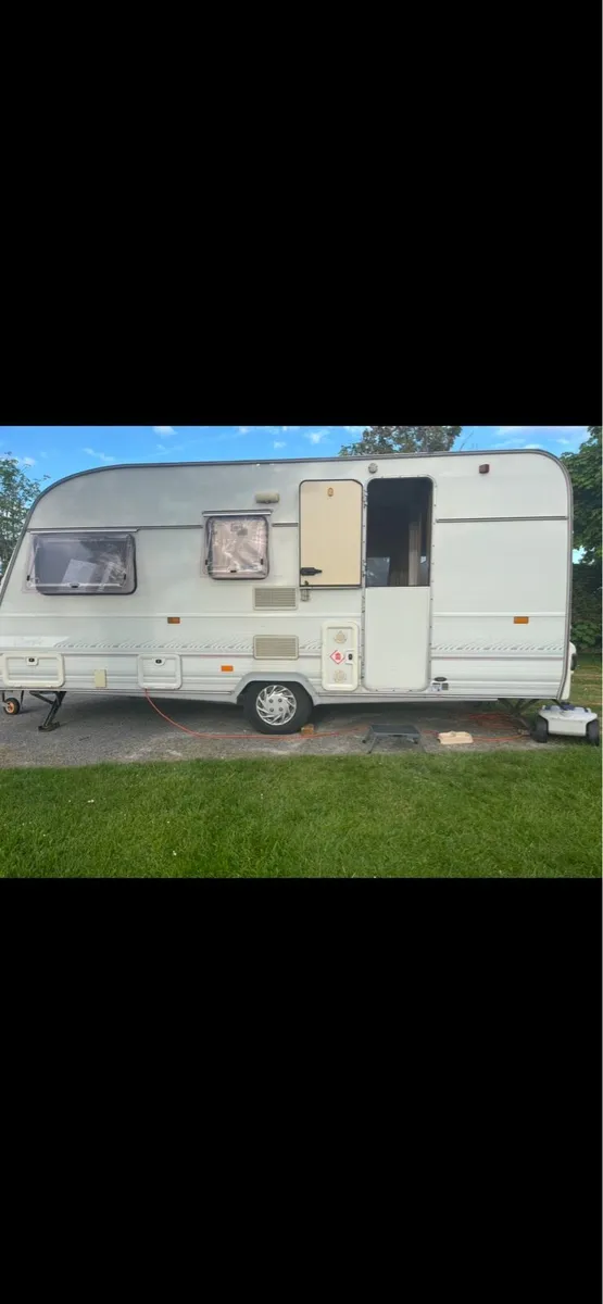 4 Berth Caravan - Image 2