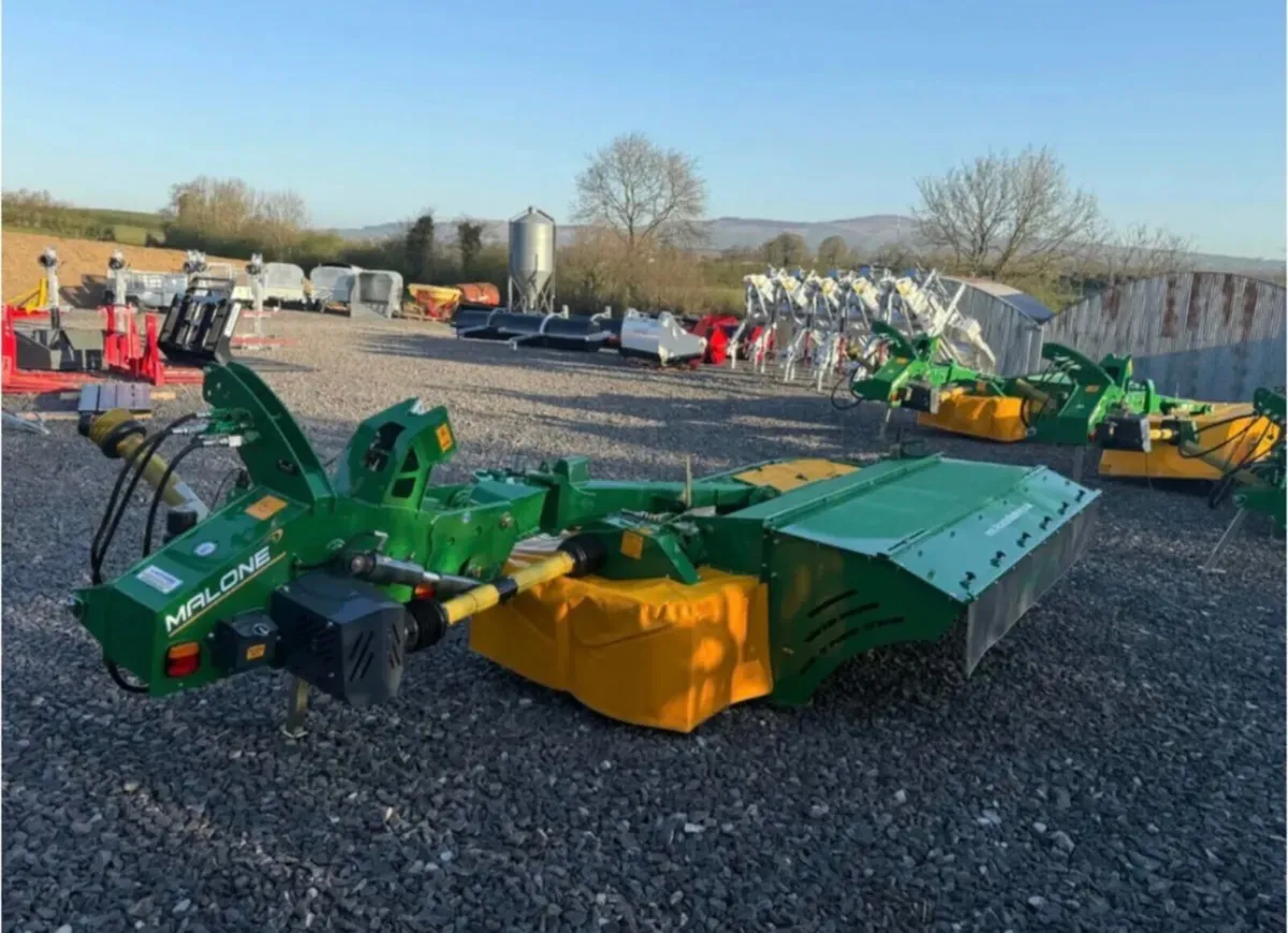 MALONE PROCUT 3000MC CENTRE PIVOT CONDITION MOWER - Image 4