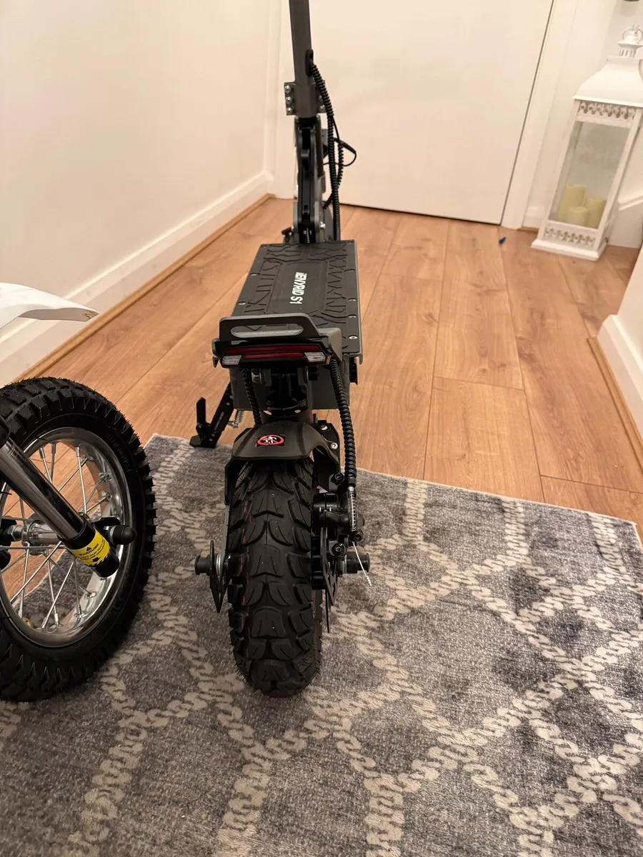 Electric Scooter - Image 4
