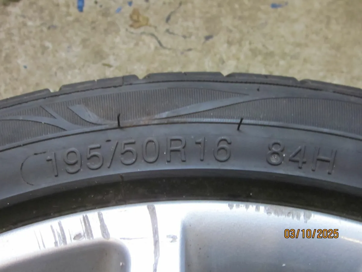 renault wheel - Image 3