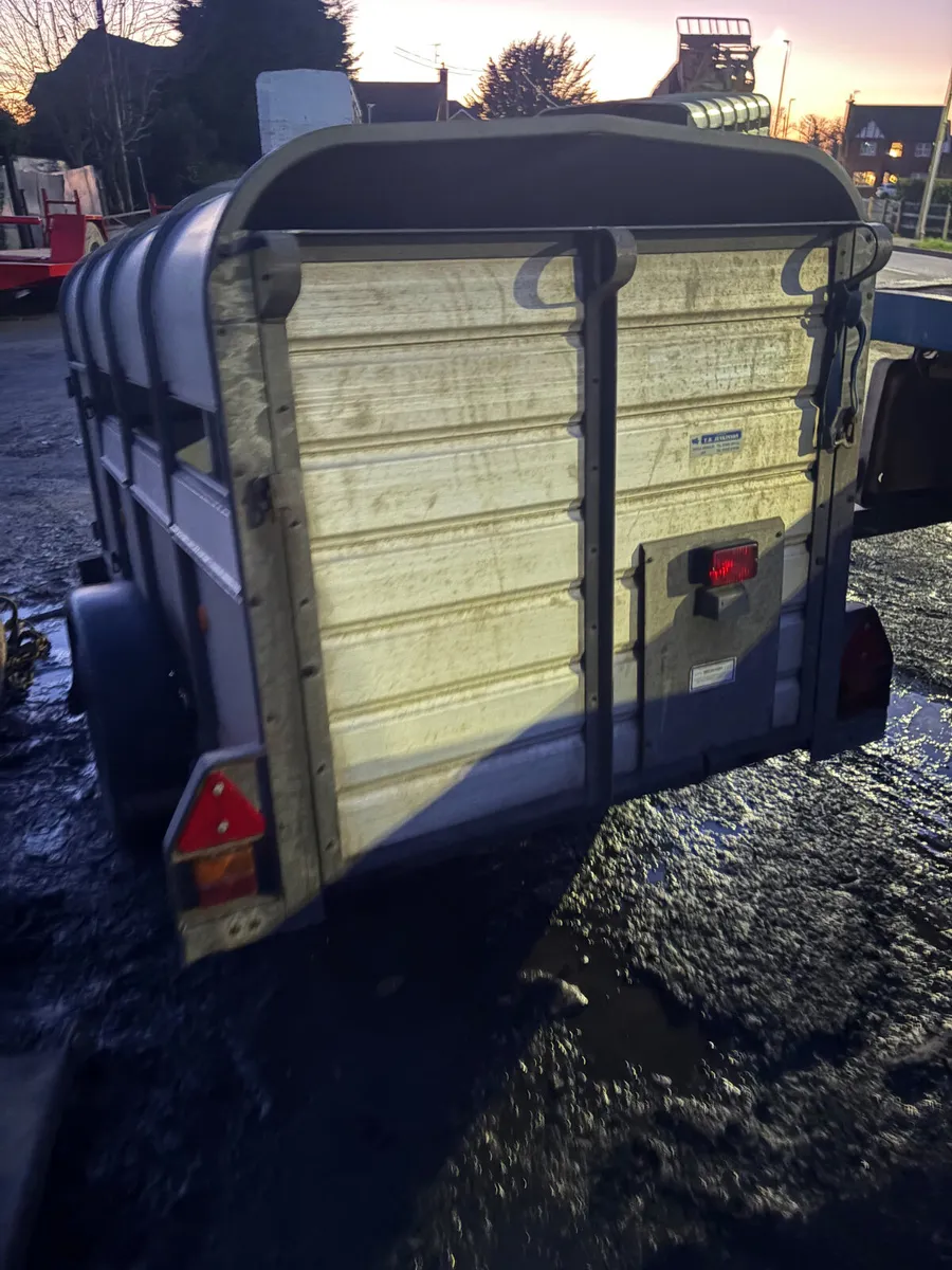 Ifor Williams 8ft sheep calf trailer - Image 2