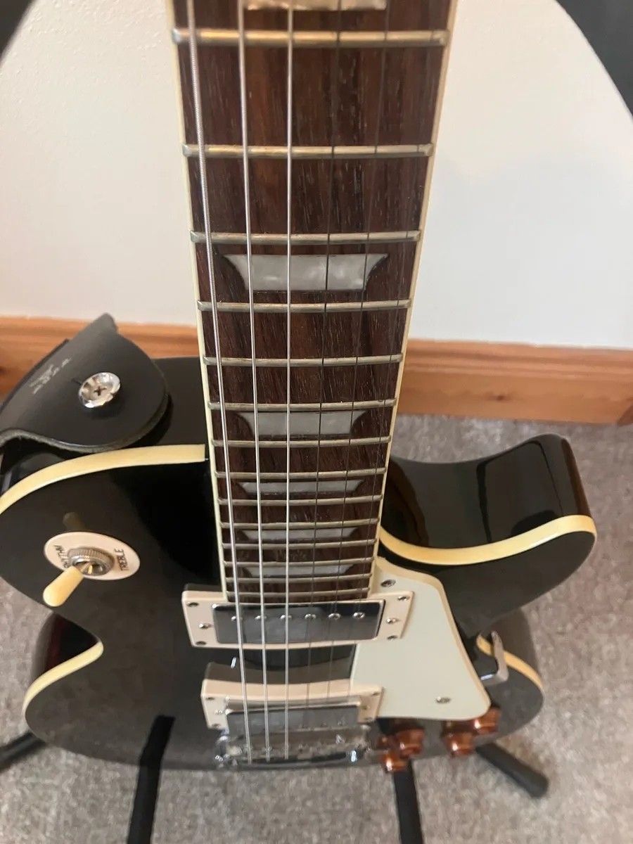 Epiphone Les Paul electric guitar - Image 4