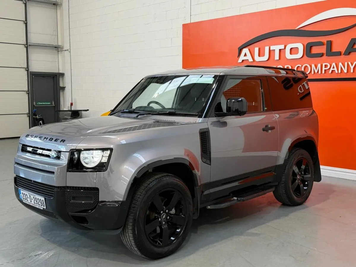 Land Rover Defender Hard TOP D Mhev Auto - Image 4