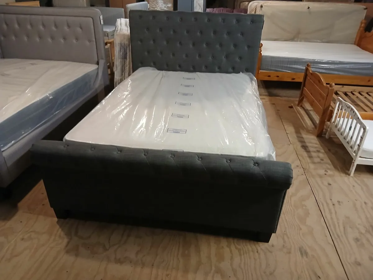 Bed and mattress - Image 1