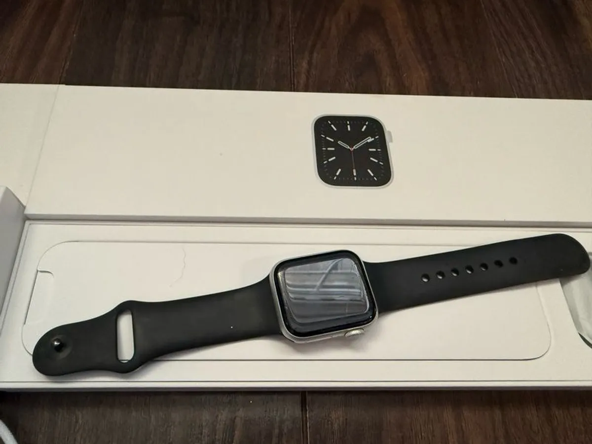Apple Watch Series 6 40mm - Image 2