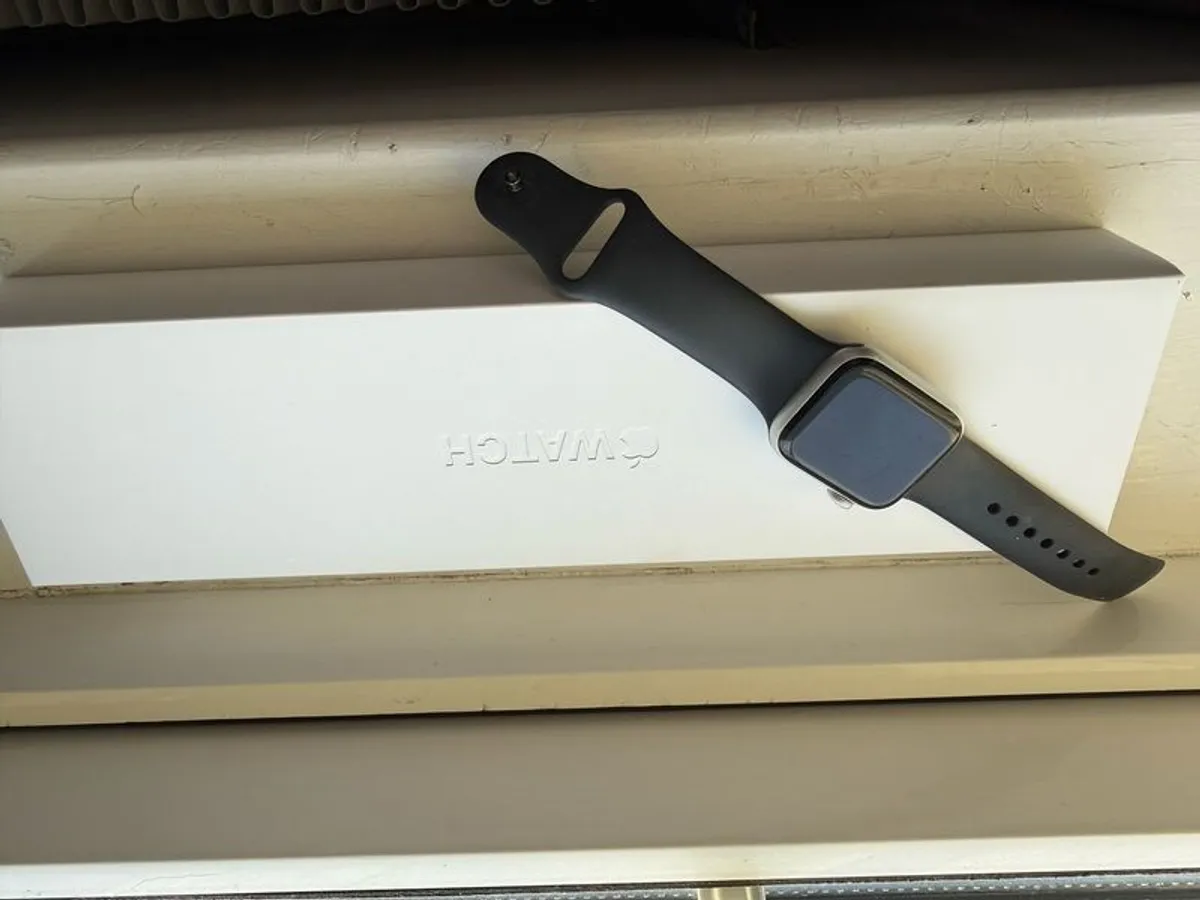 Apple Watch Series 6 40mm - Image 3