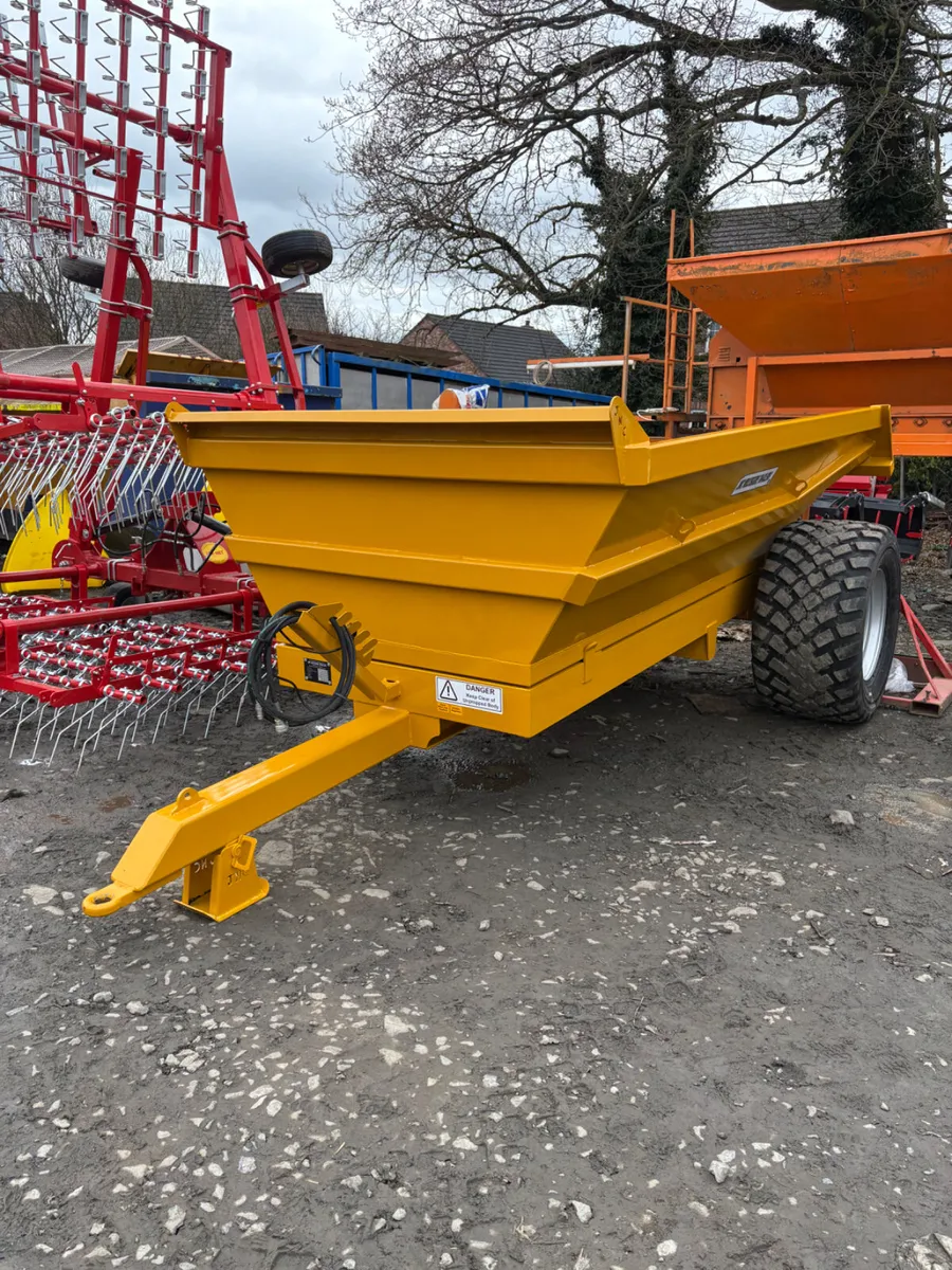 New   J. N.  C.  9.ton dump trailers - Image 1