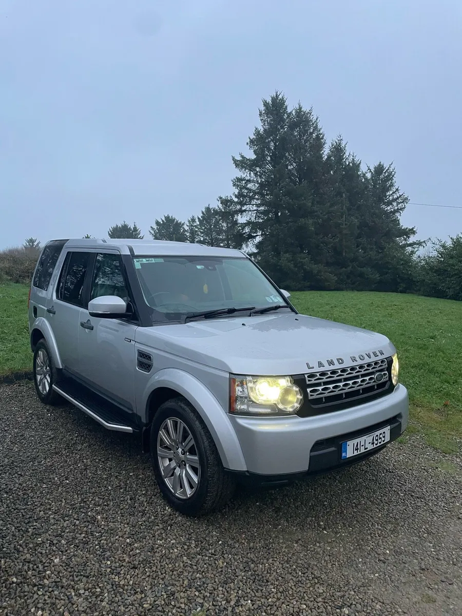 Land Rover Discovery SDV6 - Image 1