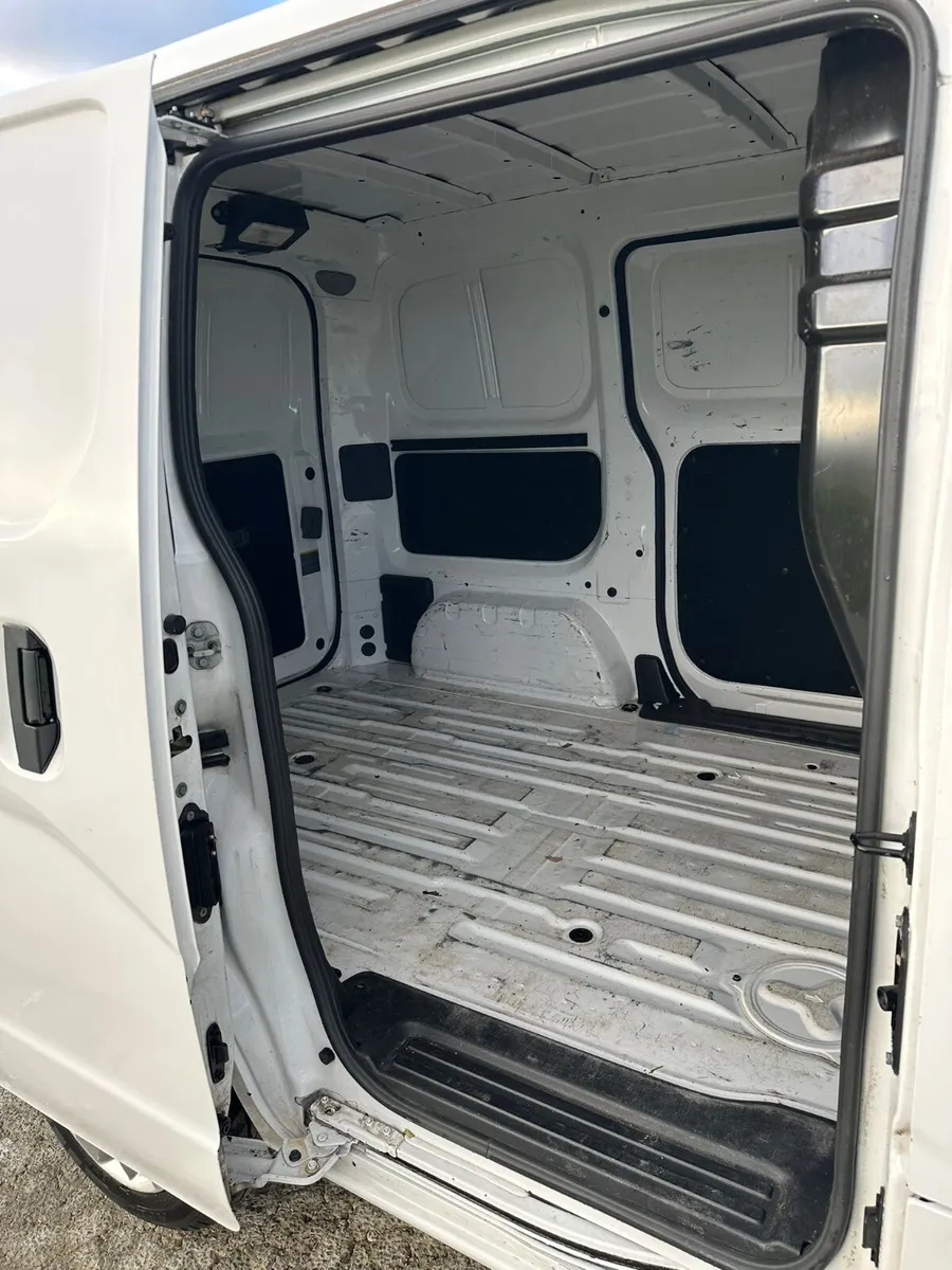 Nissan Nv200 2019 Cvrt11/2026 - Image 4