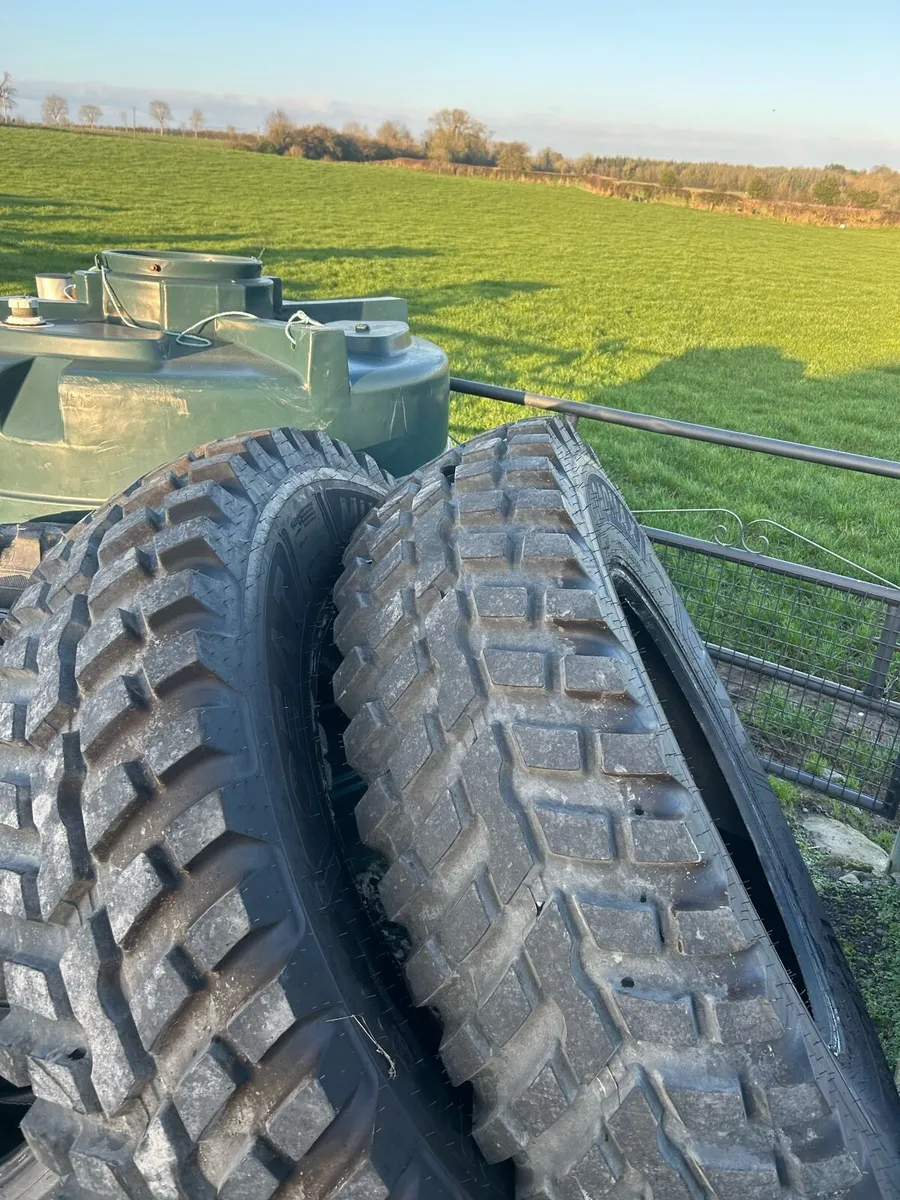 INDUSTRIAL TYRES - Image 4