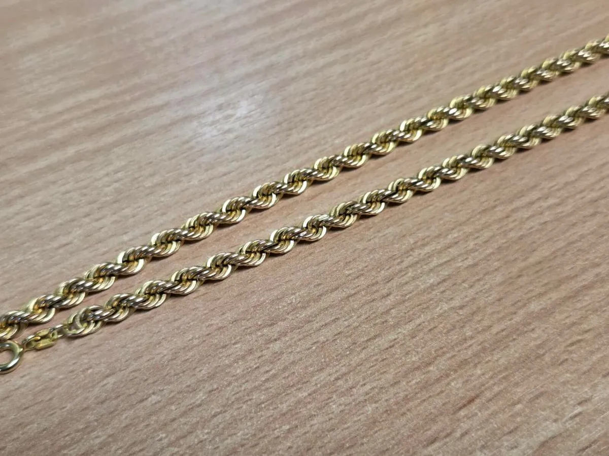 Beautiful Italian 9ct Gold Rope Chain - Image 2