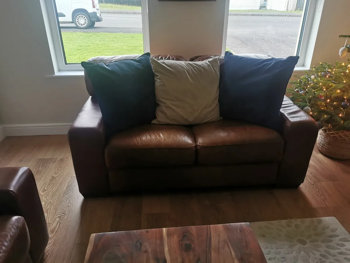 3 & 2 Seater Leather tan suite - Coffee table - Image 3