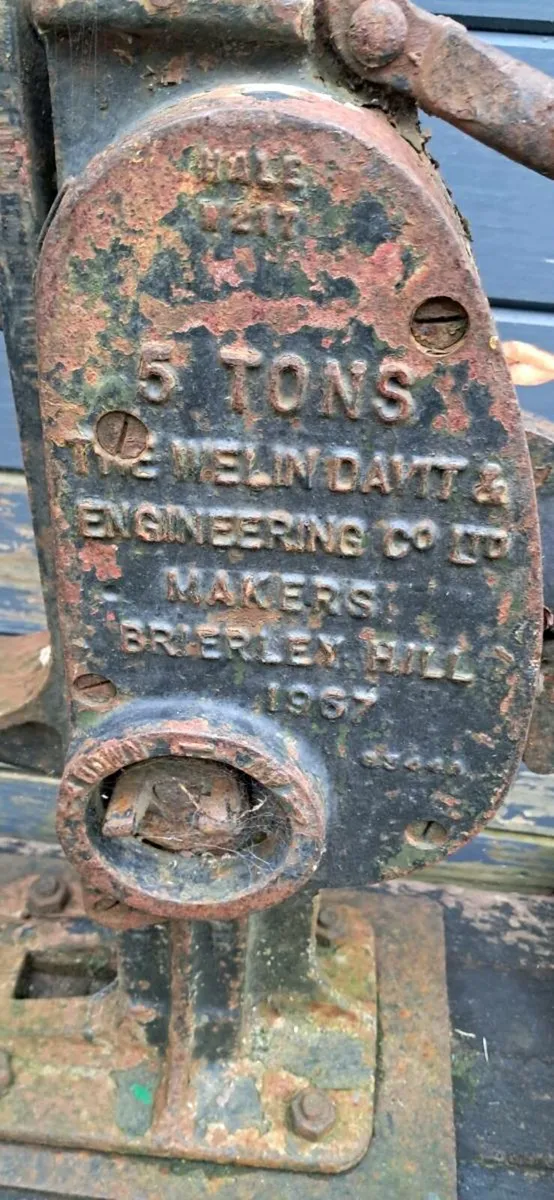 due to popularity 2 more jacks - Image 2