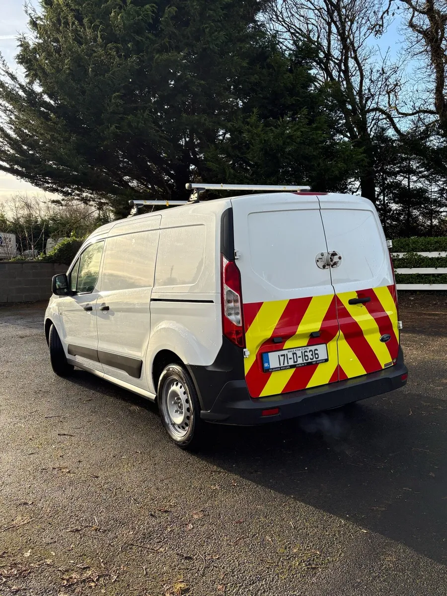 2017 ford transit connect LWB Doe 4/26 one owner - Image 2