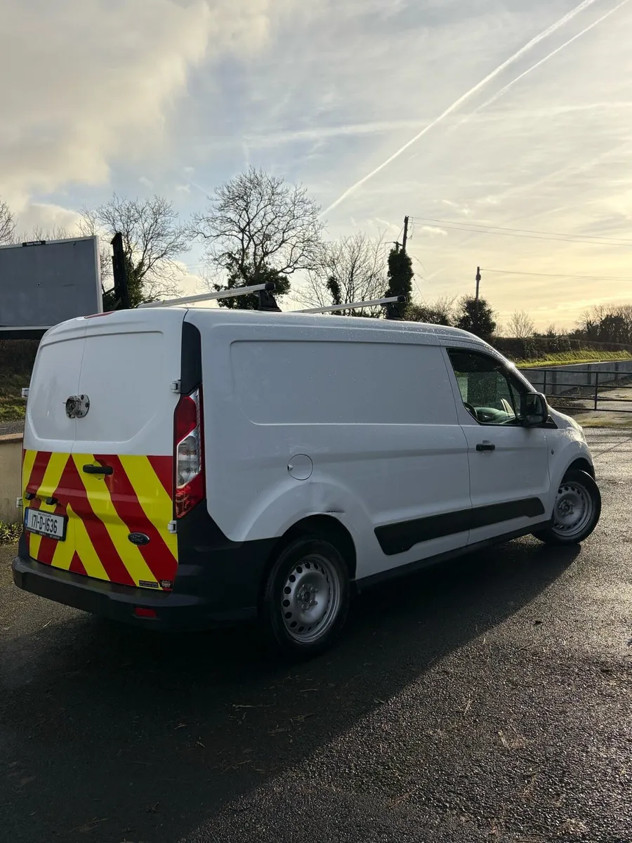 2017 ford transit connect LWB Doe 4/26 one owner - Image 3