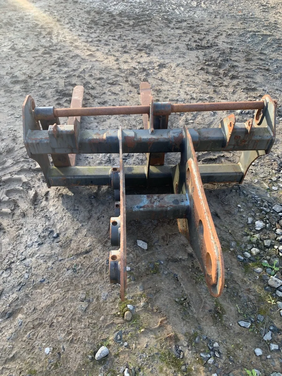 13T - 20T pallet forks buckets cradles - Image 2