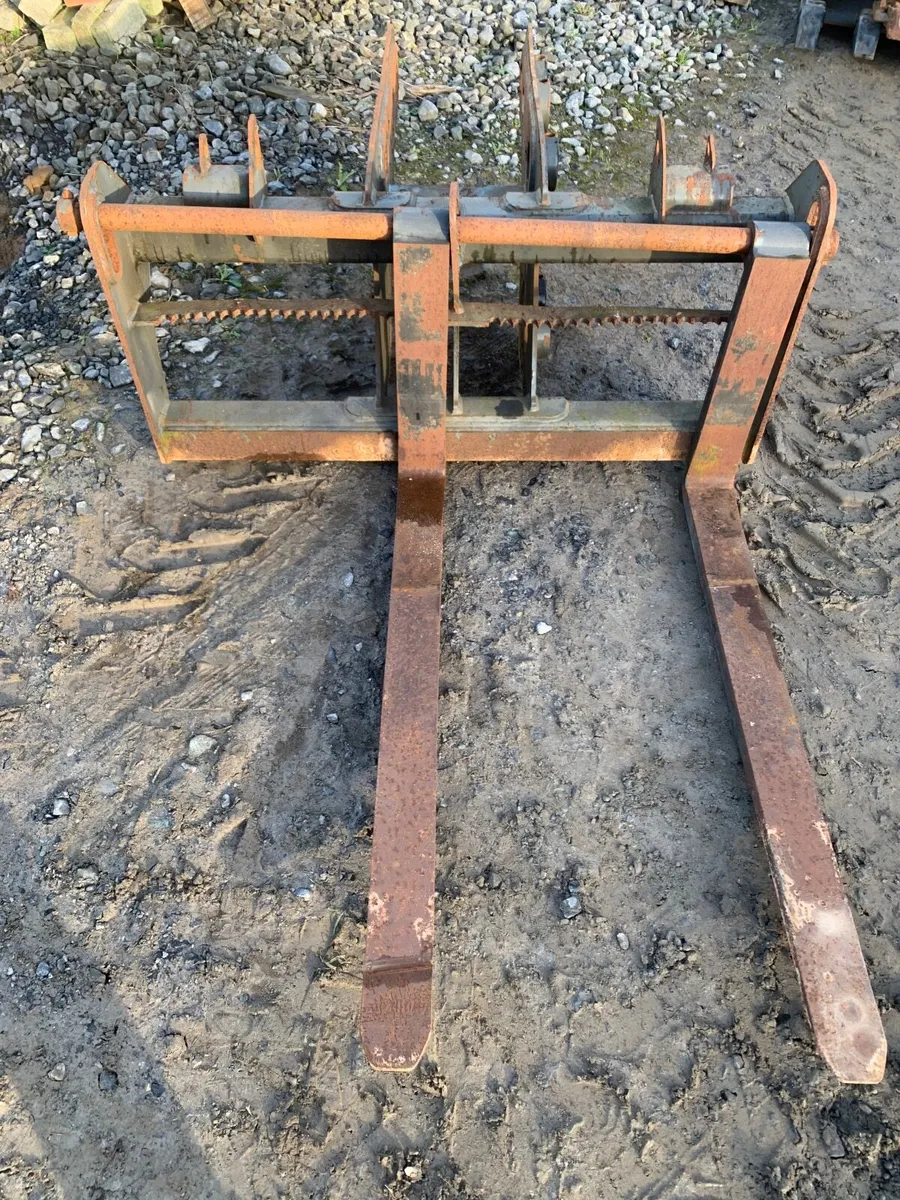 13T - 20T pallet forks buckets cradles - Image 3
