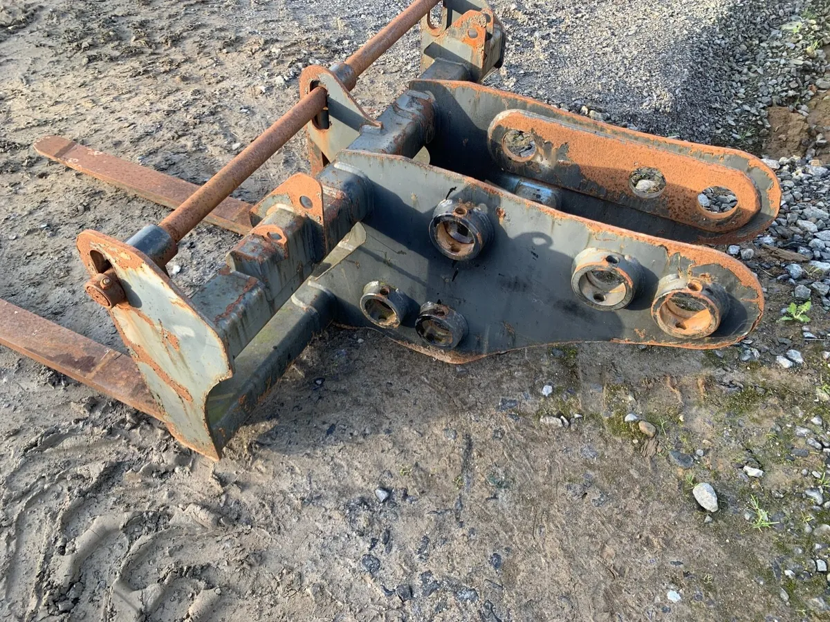 13T - 20T pallet forks buckets cradles - Image 4