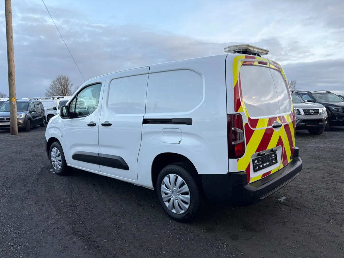 Peugeot Partner LWB Twin Slider - Image 1
