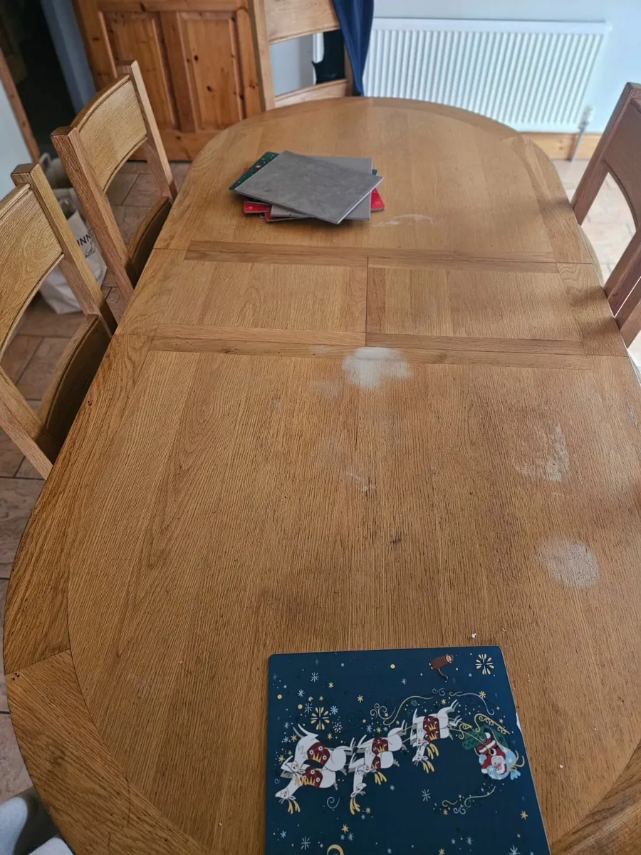 Kitchen tanle 6 chairs - Image 3