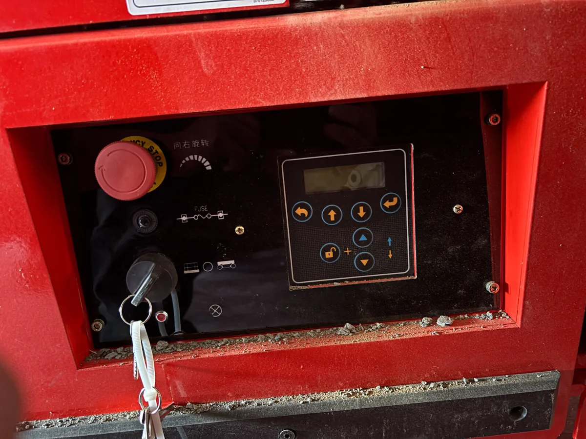 Everstar 8 Mtr Electric Scissor Lift - Image 4