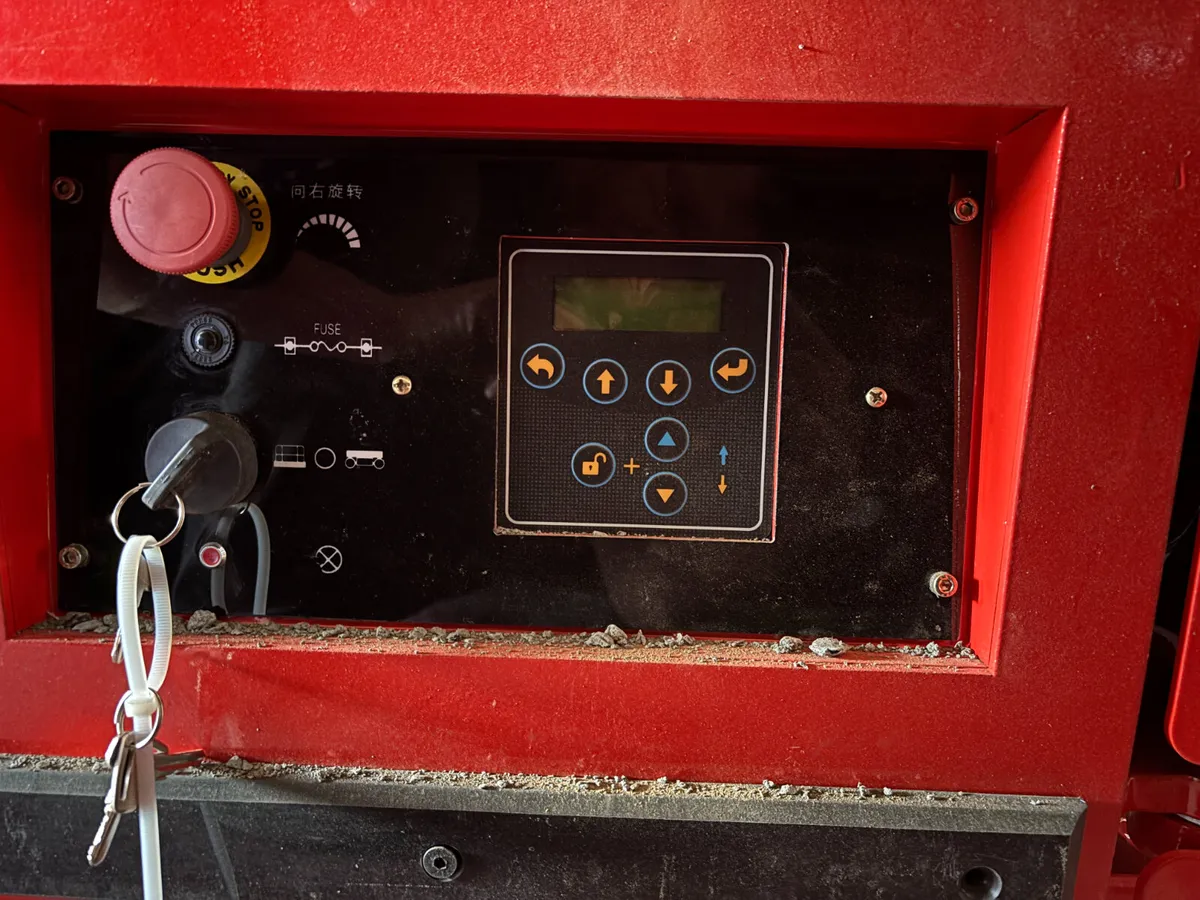 Everstar 8 Mtr Electric Scissor Lift - Image 3