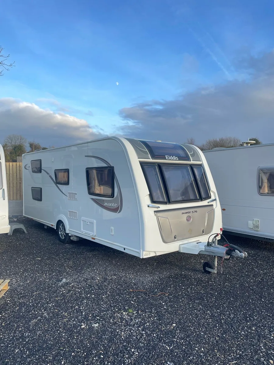 2016 Elddis Avante 6 Berth Caravan - Image 2