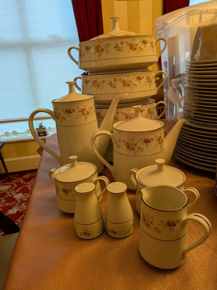 Noritake forever 2690 china dinner service - Image 4