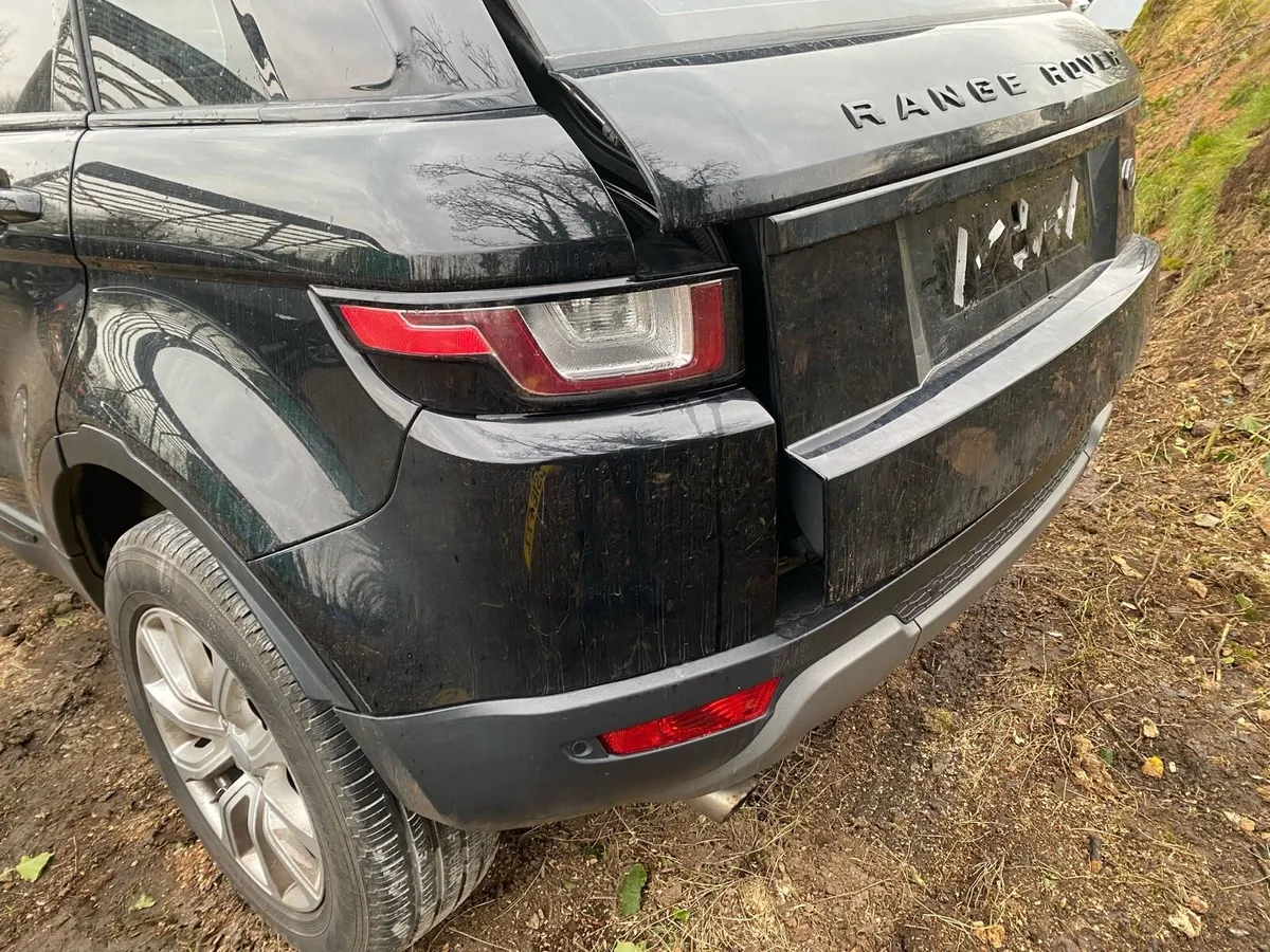 🟢2016 Land Rover EVOQUE ⚠️BREAKING FOR PARTS⚠️ - Image 3