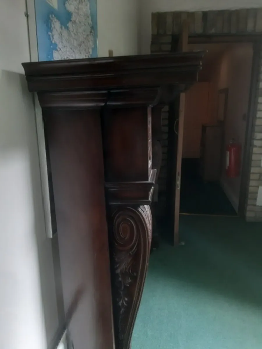 Fire surround - Image 4