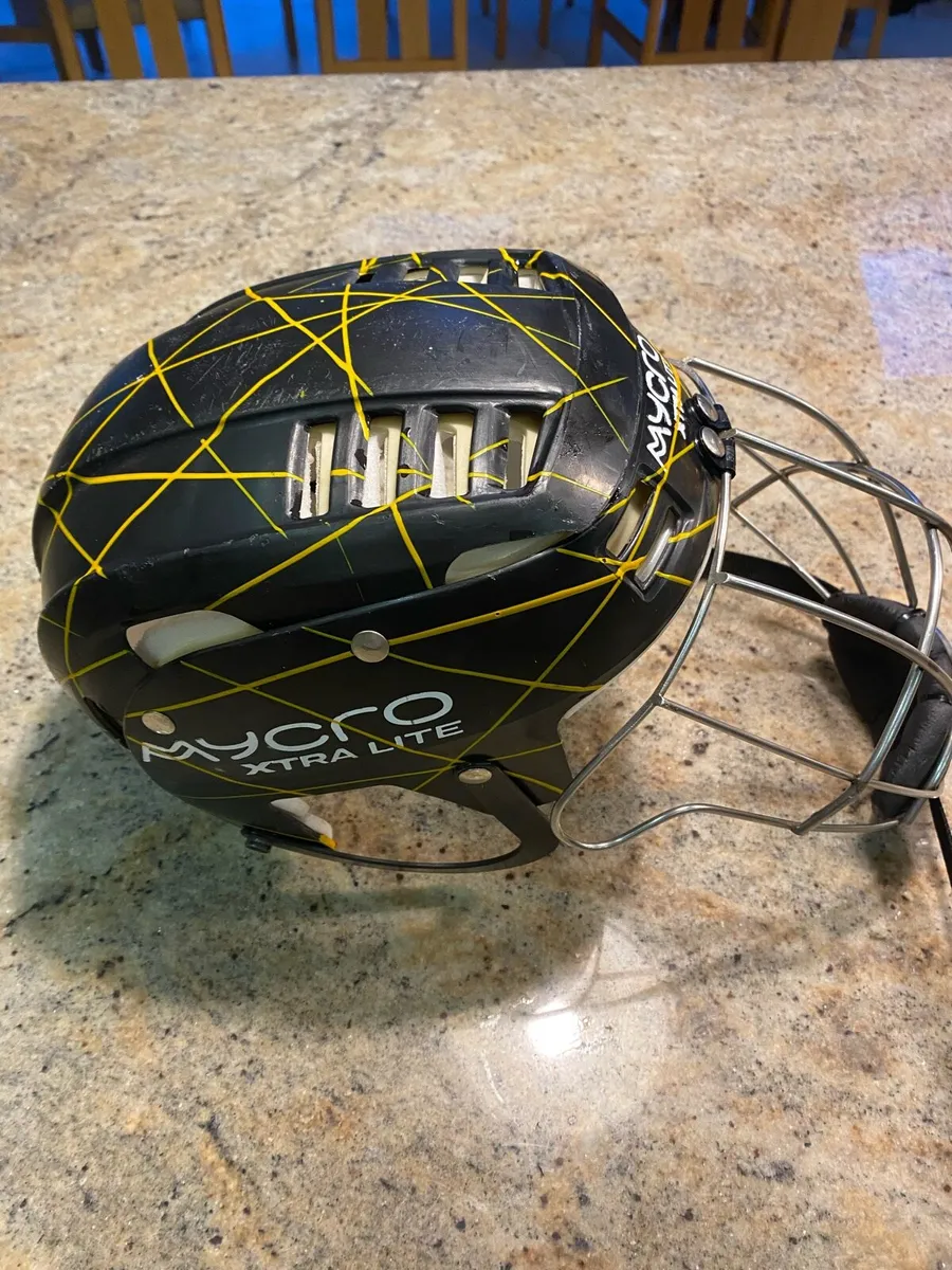 Hurling Helmet - Image 2