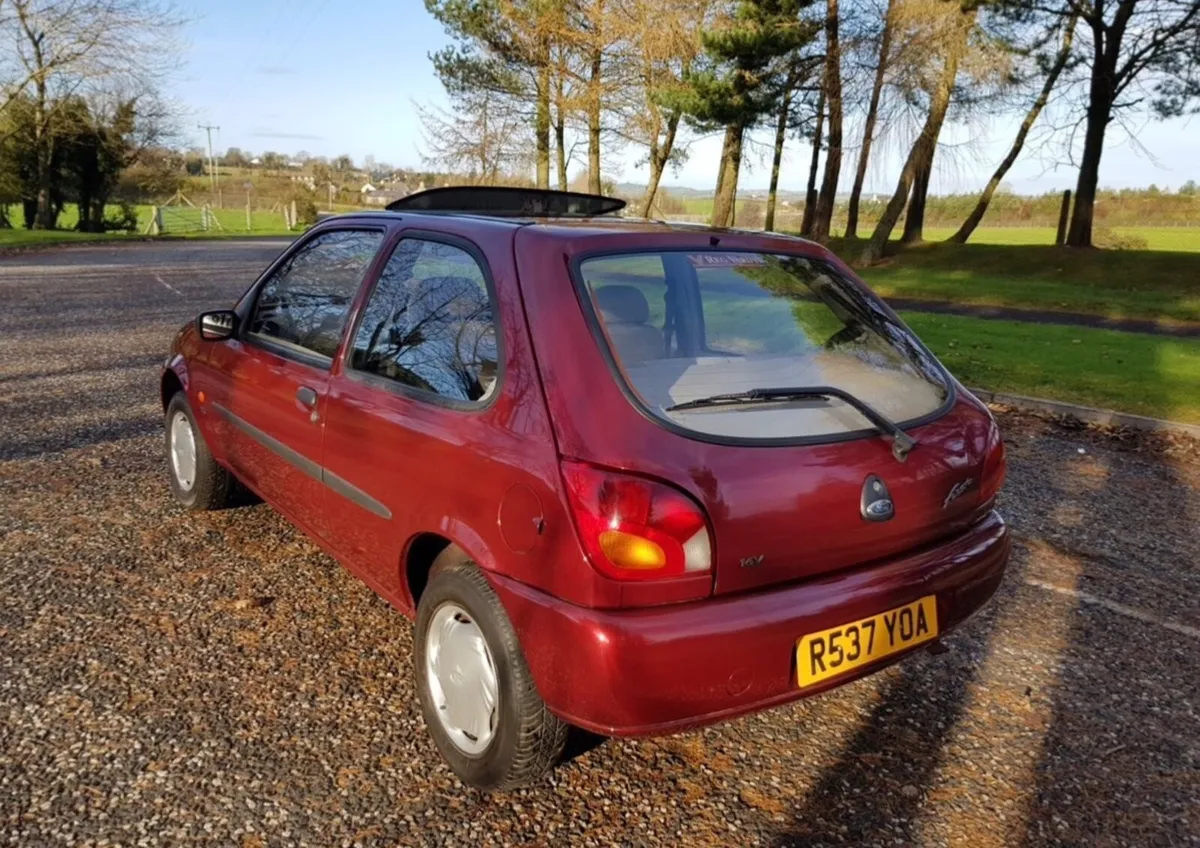 1996 Ford Fiesta Encore - Image 2
