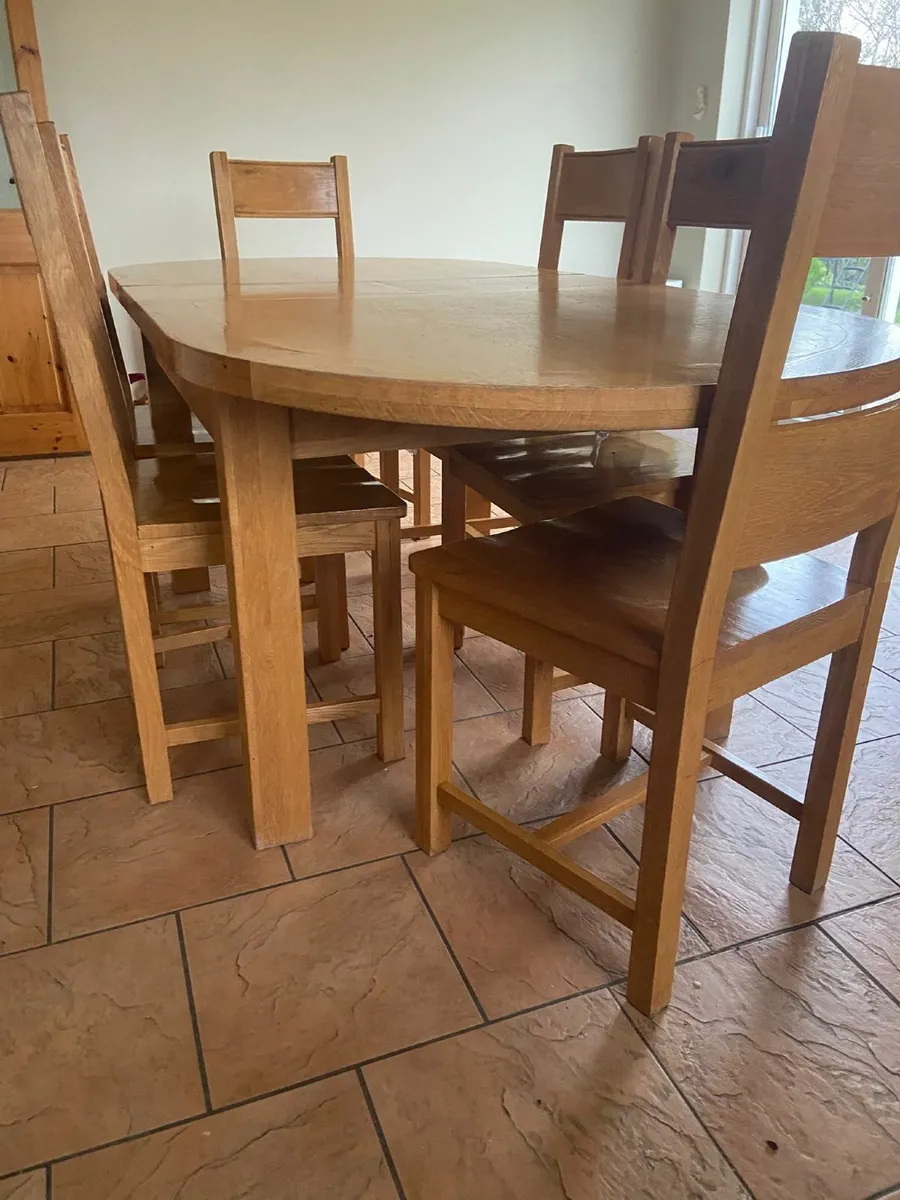 Kitchen tanle 6 chairs - Image 1