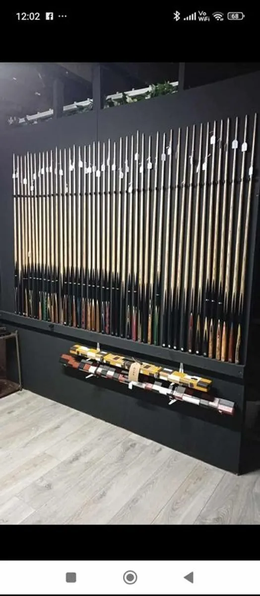 Snooker and Pool cues, cases and accessories - Image 1