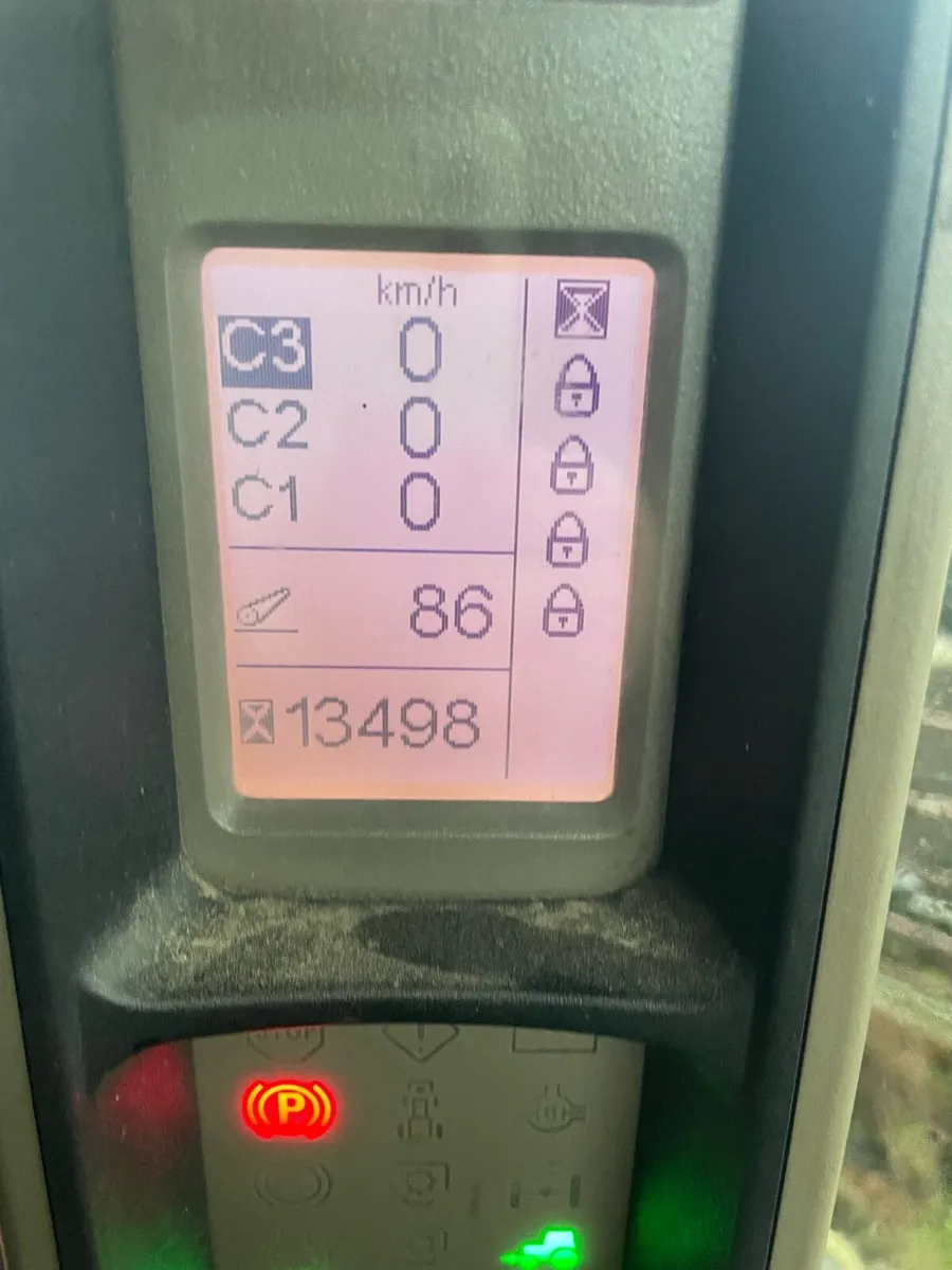 Case IH CVX 195 Tier 3 - Image 3