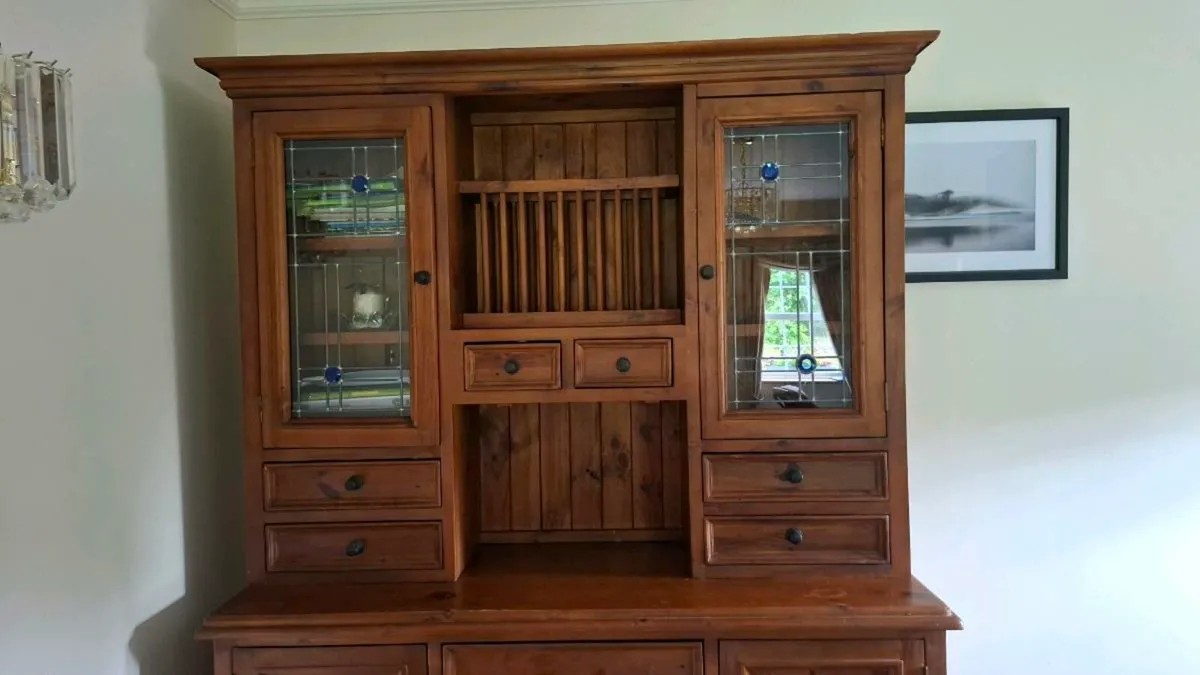 Oak dresser - Image 1