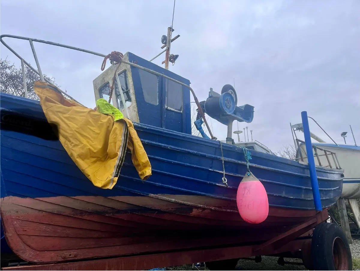 26ft Clinker Boat and Extras - Image 1
