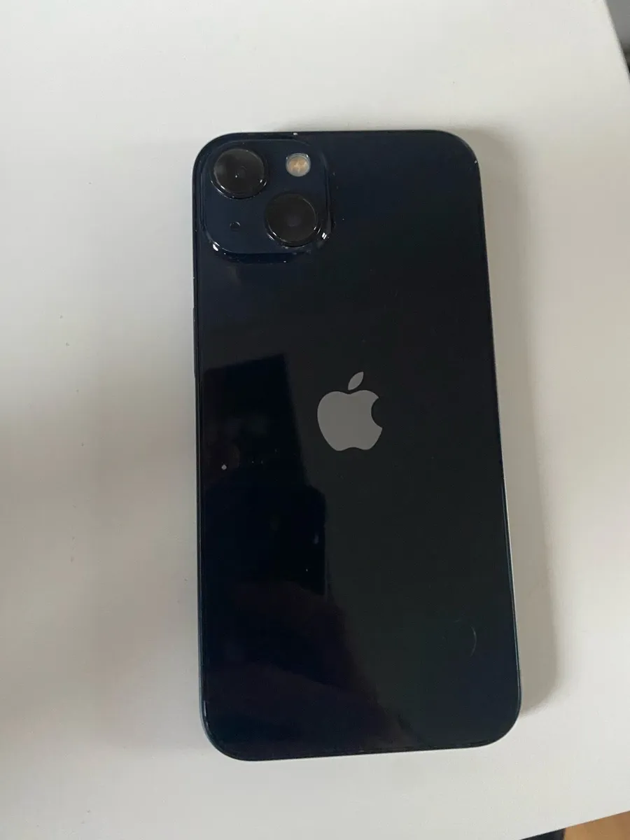 iPhone 13 - Image 2