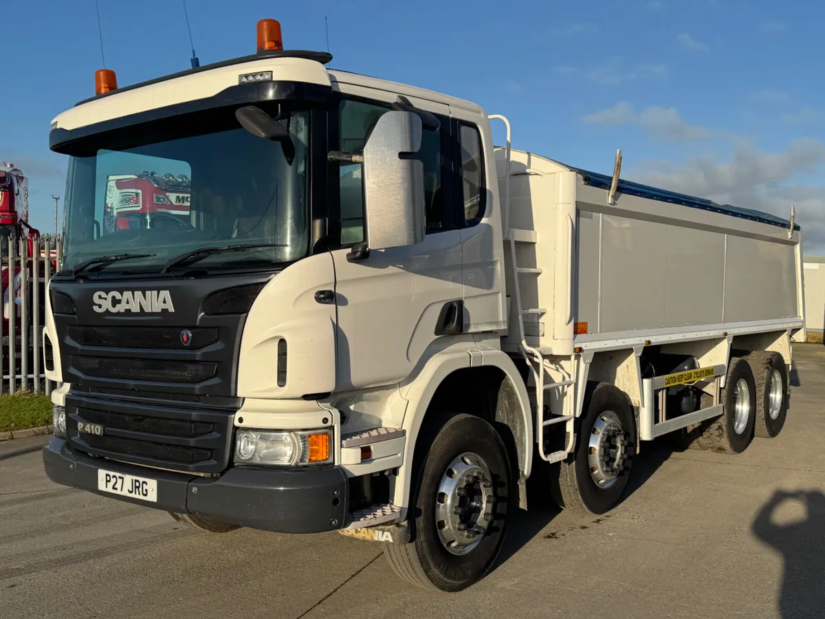2017 Scania P410 8x4 Tar spec tipper - Image 3