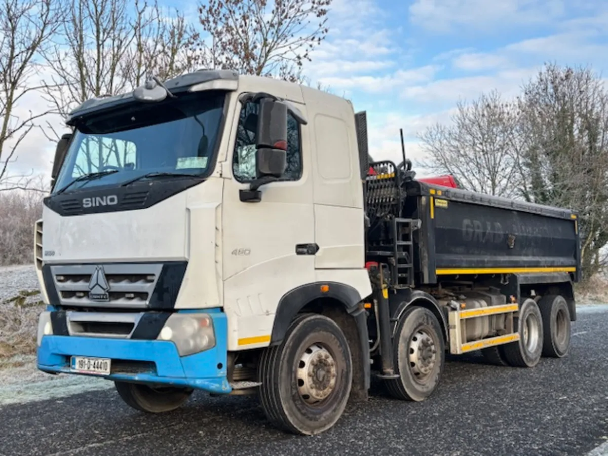 2019 SINO-HOWO 420 8X4 TIPPER GRAB - Image 3
