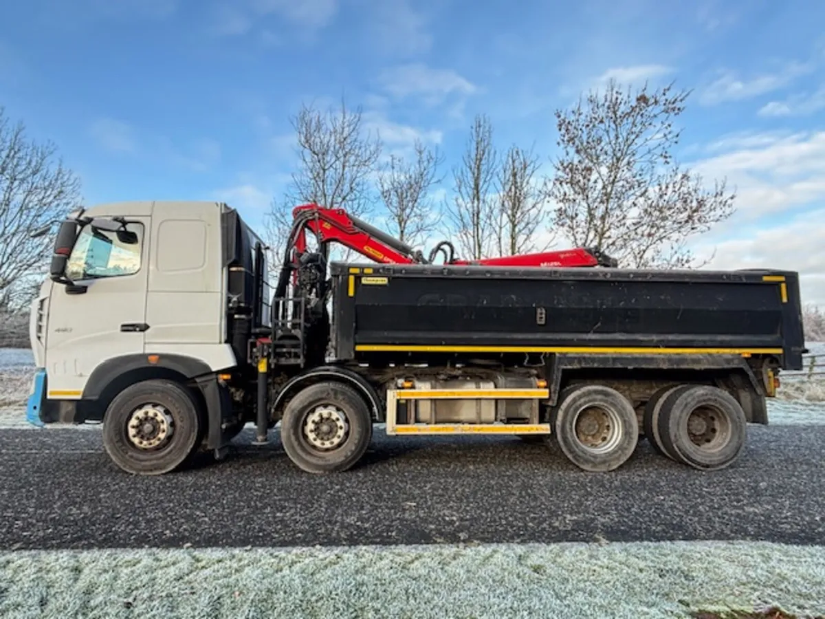 2019 SINO-HOWO 420 8X4 TIPPER GRAB - Image 4