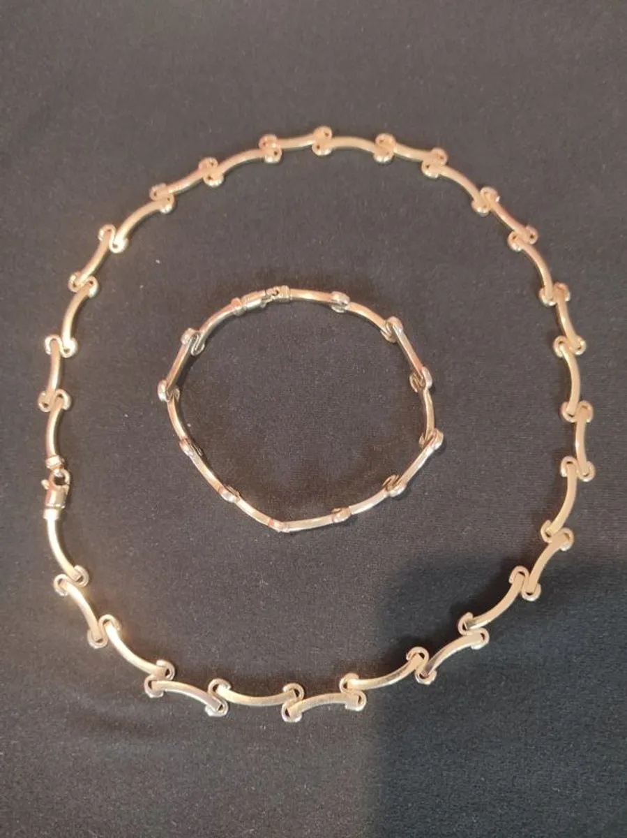 14k Gold Necklace bracelet set Jewellery - Image 1