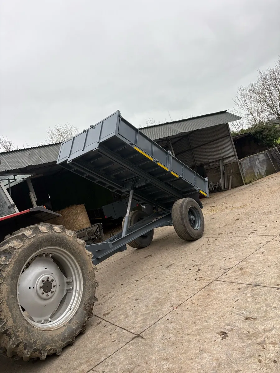 Tipping trailer - Image 1